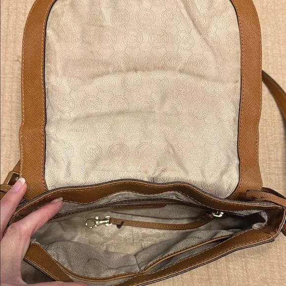 Michael Kors Tan Crossbody Bag - Picture 2 of 4